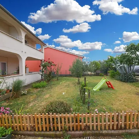 Fuer 3 Personen Ca 30 Qm In Galizana, Istrien Istrische Riviera *