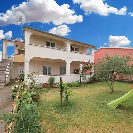 Fuer 3 Personen Ca 30 Qm In Galizana, Istrien Istrische Riviera *