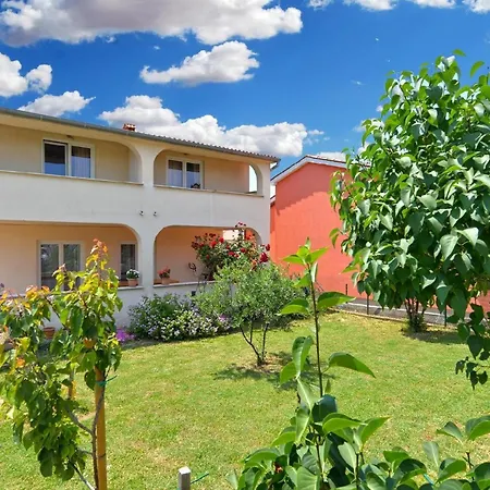 Fuer 3 Personen Ca 30 Qm In Galizana, Istrien Istrische Riviera Lejlighed