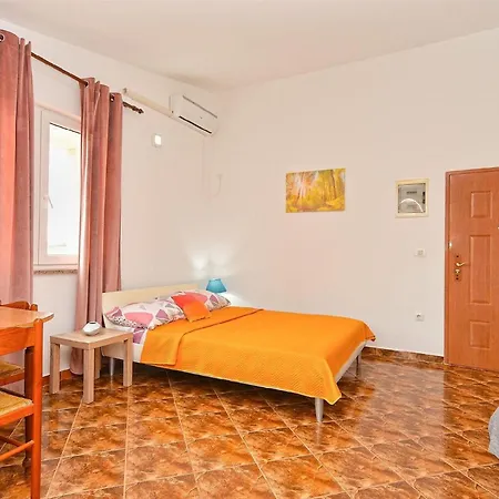 Apartment Fuer 3 Personen Ca 30 Qm In Galizana, Istrien Istrische Riviera Galizana