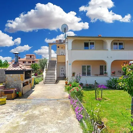 Fuer 3 Personen Ca 30 Qm In Galizana, Istrien Istrische Riviera Lejlighed